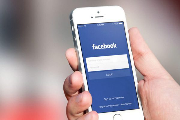 Социальная сеть Facebook теперь поможет пользователям отыскать бесплатный Wi-Fi