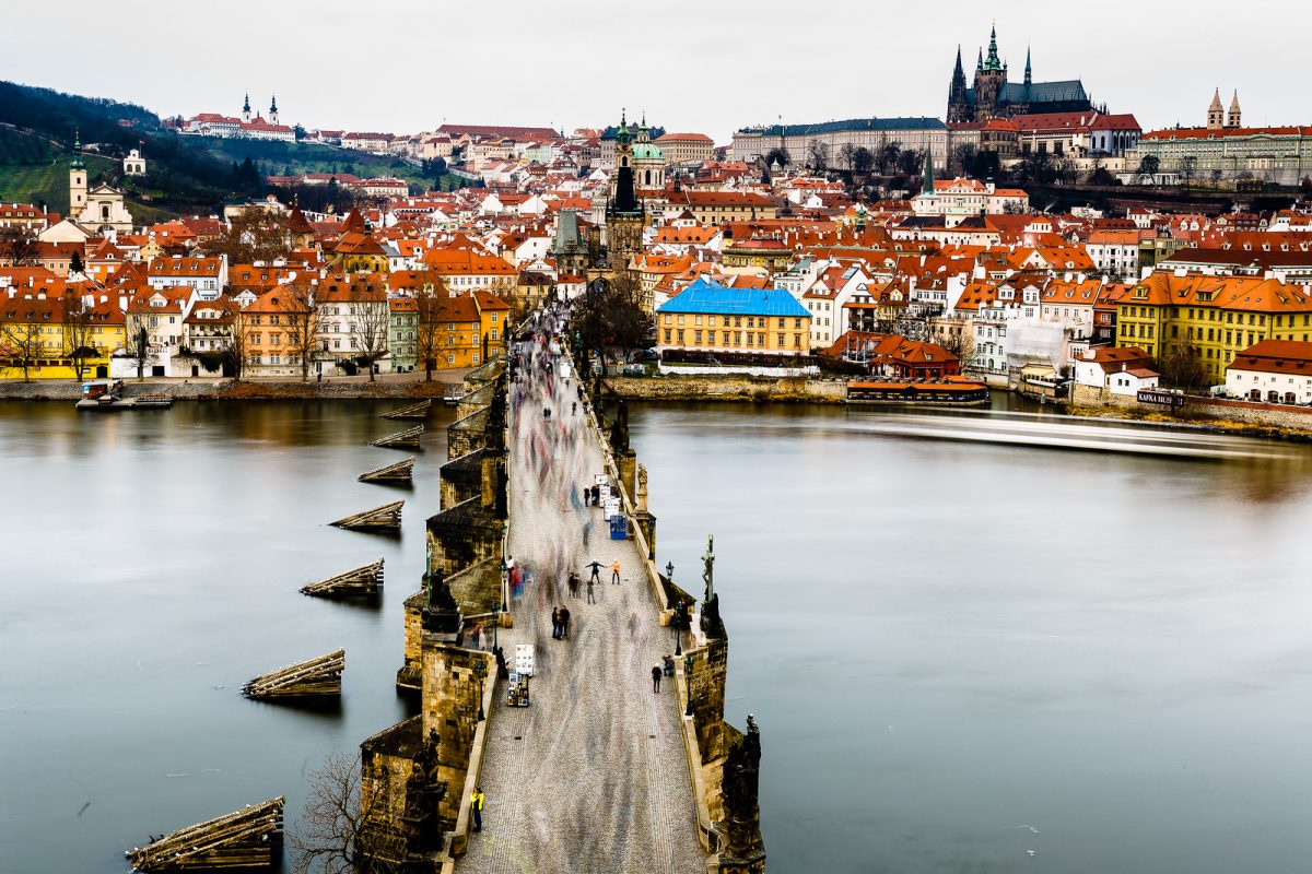 Выбираем тарифный план для поездки в Прагу в ноябре