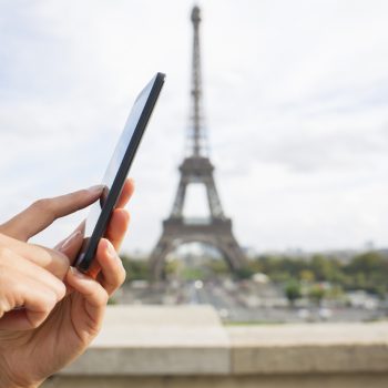 Сотовая связь во Франции: стоит ли покупать местную сим-карту туристу?