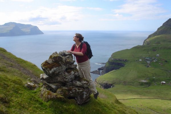 Сотовая связь на Фарерских островах: выбор сим-карты для поездки