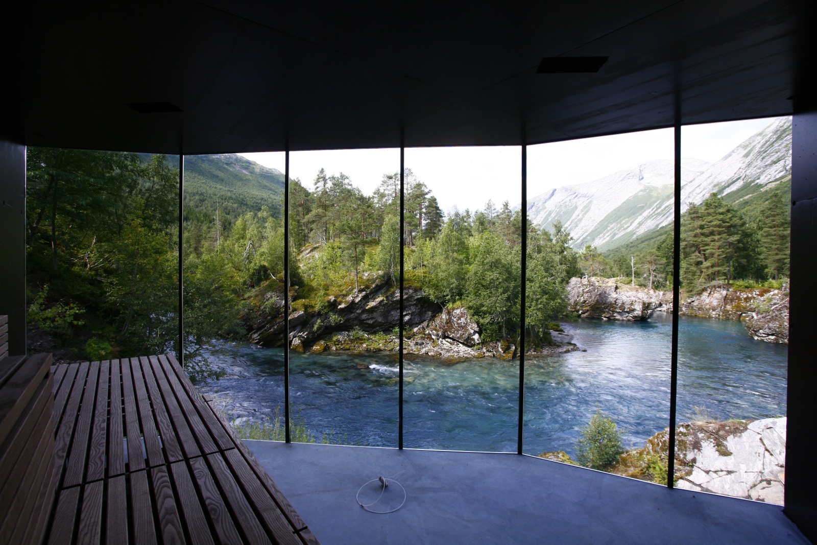 Пять способов сэкономить и прекрасно отдохнуть в Норвегии