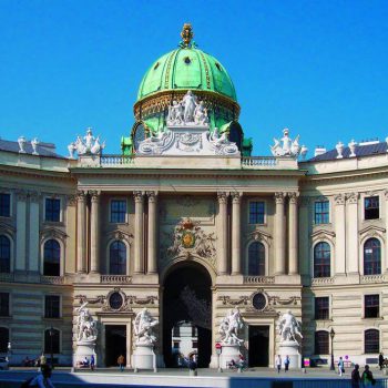 Апрельская командировка в Вену и отзыв о тарифе «Мегафона»