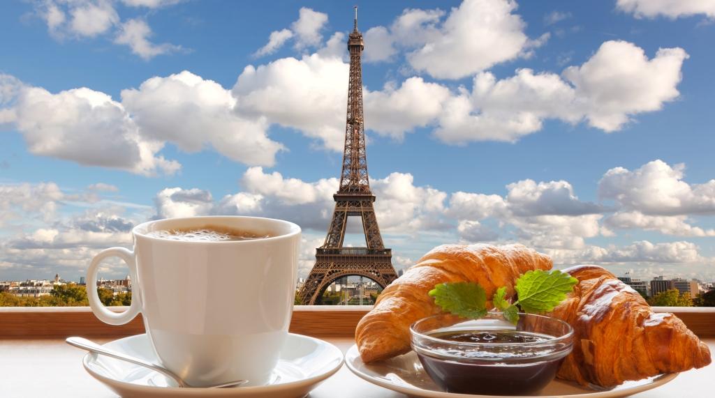 Где в центре Парижа можно пообедать вкусно и недорого?