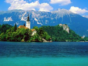 Черногория - пляжный отдых и сказочная дикая природа